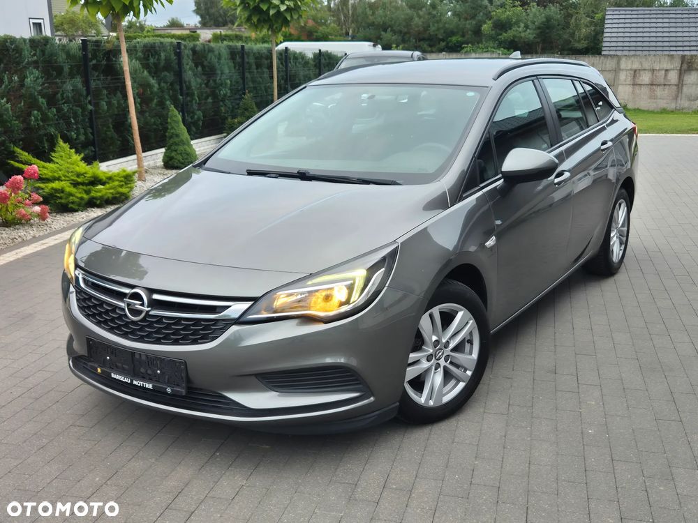 Opel Astra 1.6 CDTI Enjoy - 1