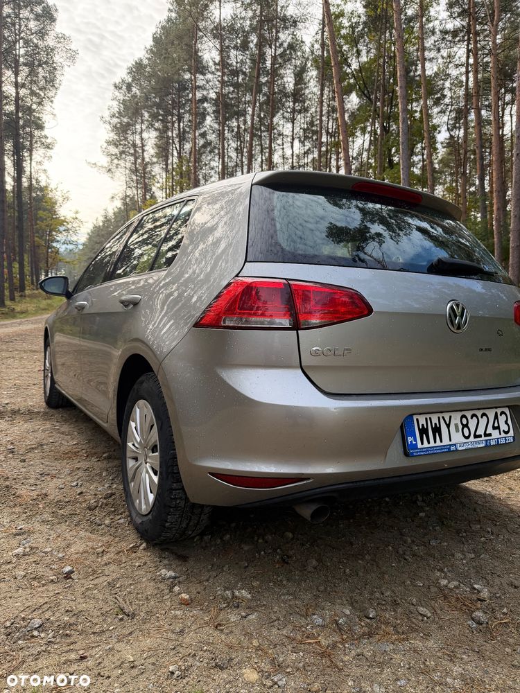 Volkswagen Golf - 11