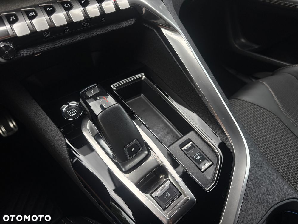 Peugeot 3008 BlueHDi 130 Stop & Start EAT8 GT - 36