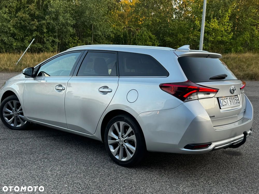 Toyota Auris 1.2 T Selection - 4