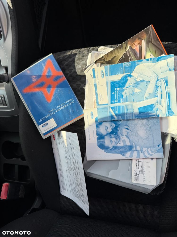 Ford Galaxy 2.2 TDCi Ghia - 19