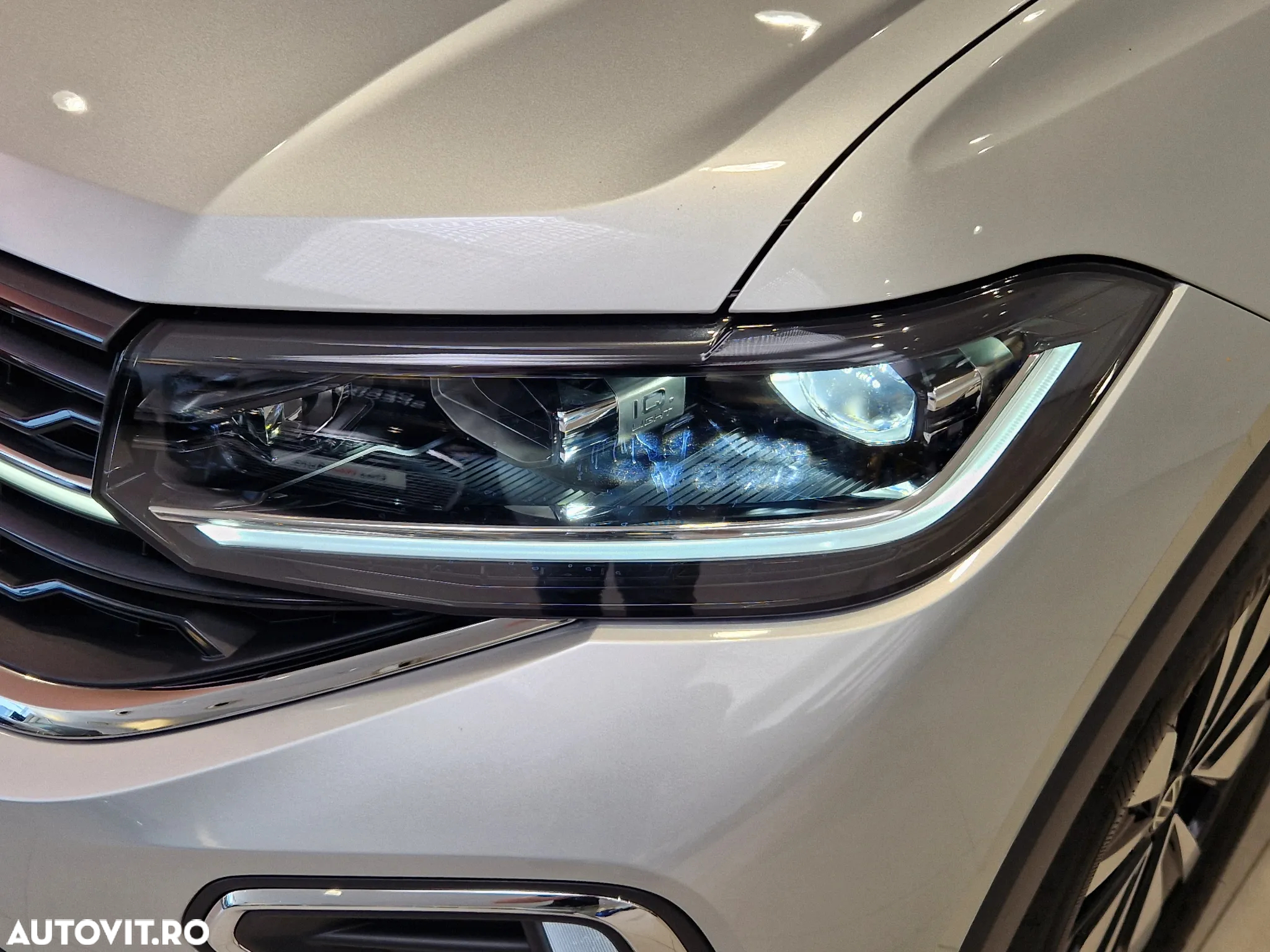 Volkswagen T-Cross 1.0 TSI DSG Life - 9