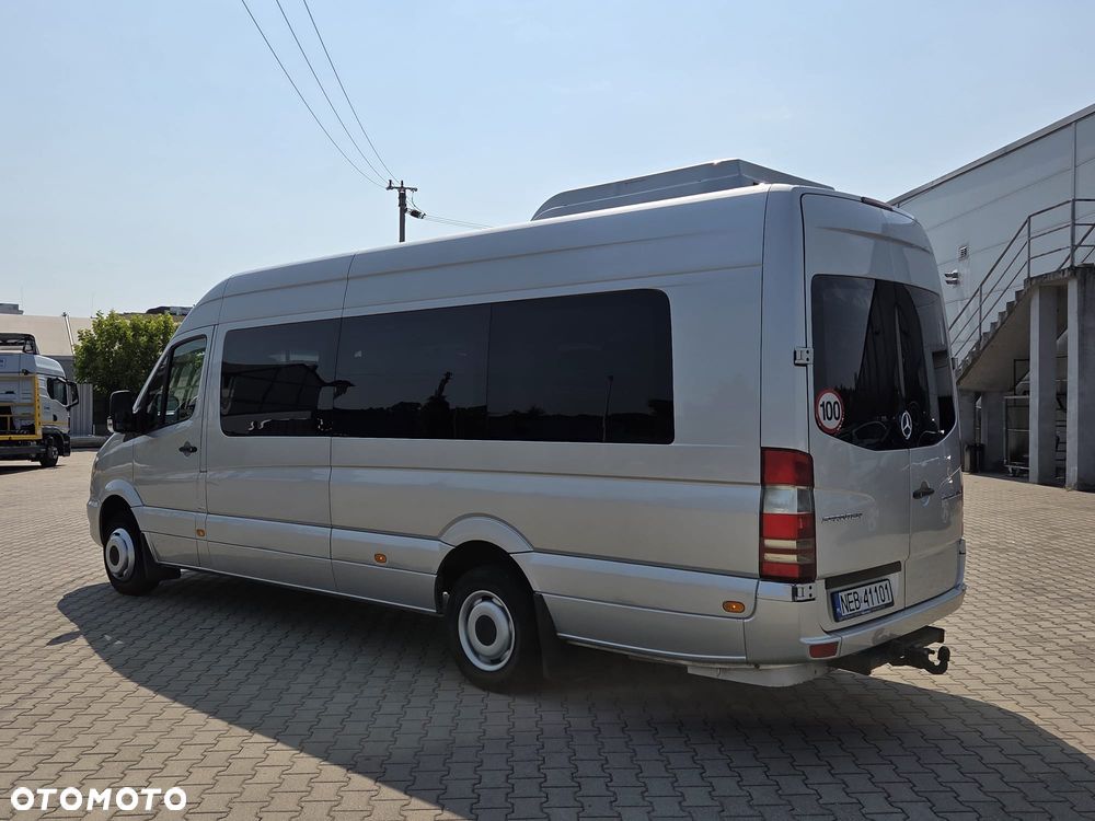 Mercedes-Benz Sprinter - 9