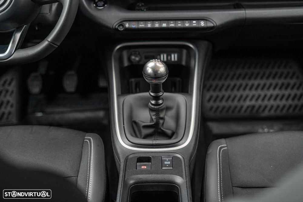 Jeep Avenger 1.2 GSE T3 Altitude - 37