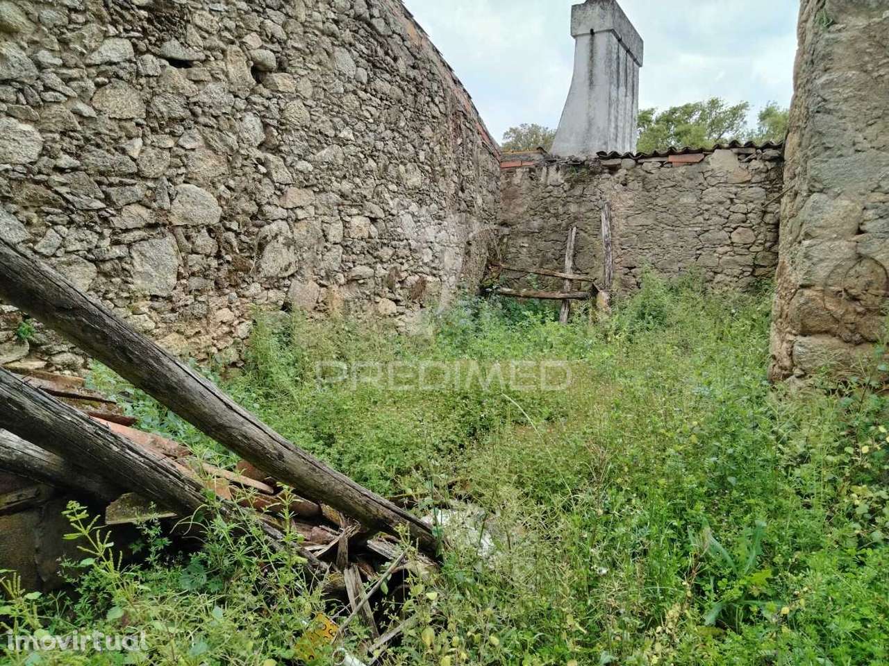Oportunidade de Reconstrução em Alagoa – Portalegre - Grande imagem: 2/3