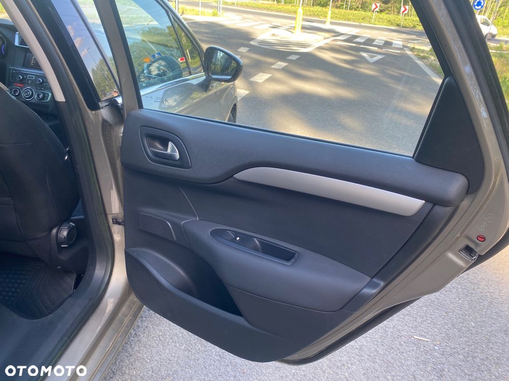 Citroën C4 HDi 115 Exclusive - 21