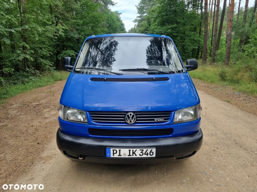 Volkswagen Multivan - 10