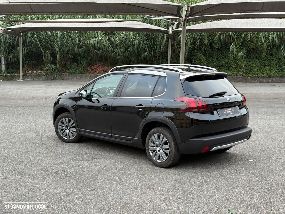 Peugeot 2008 1.2 PureTech Allure - 5