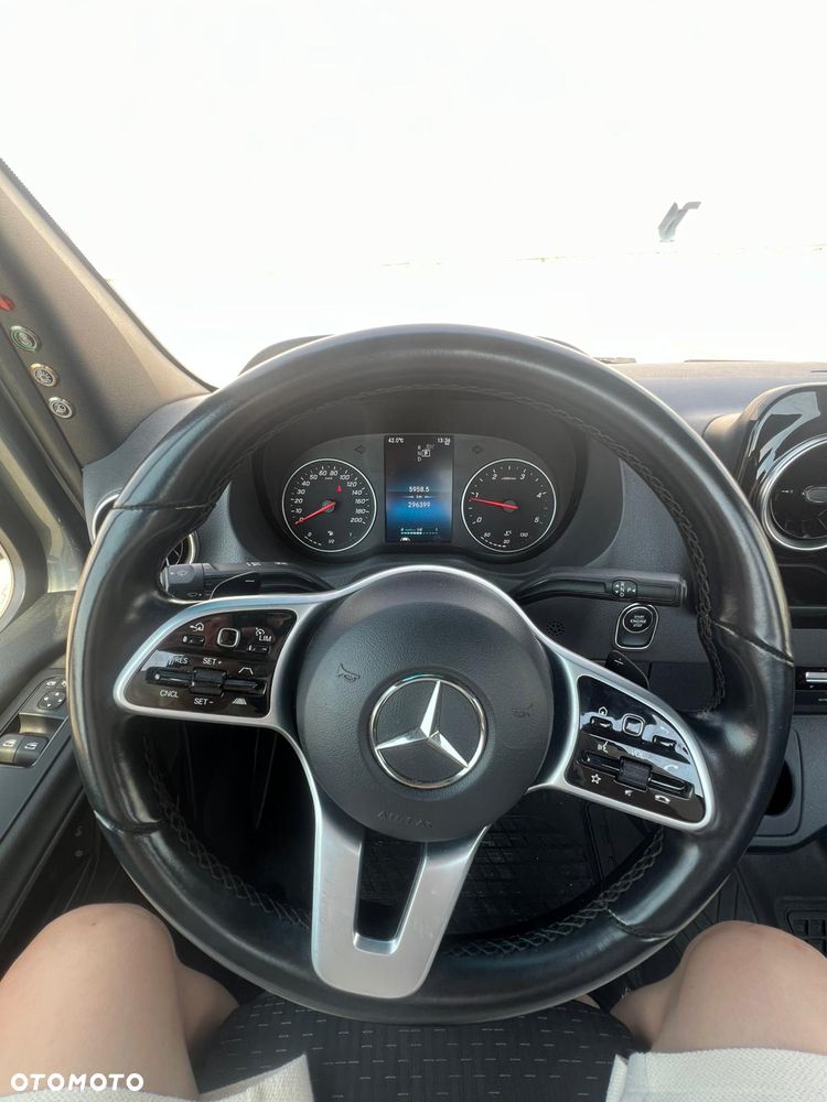 Mercedes-Benz Sprinter - 19