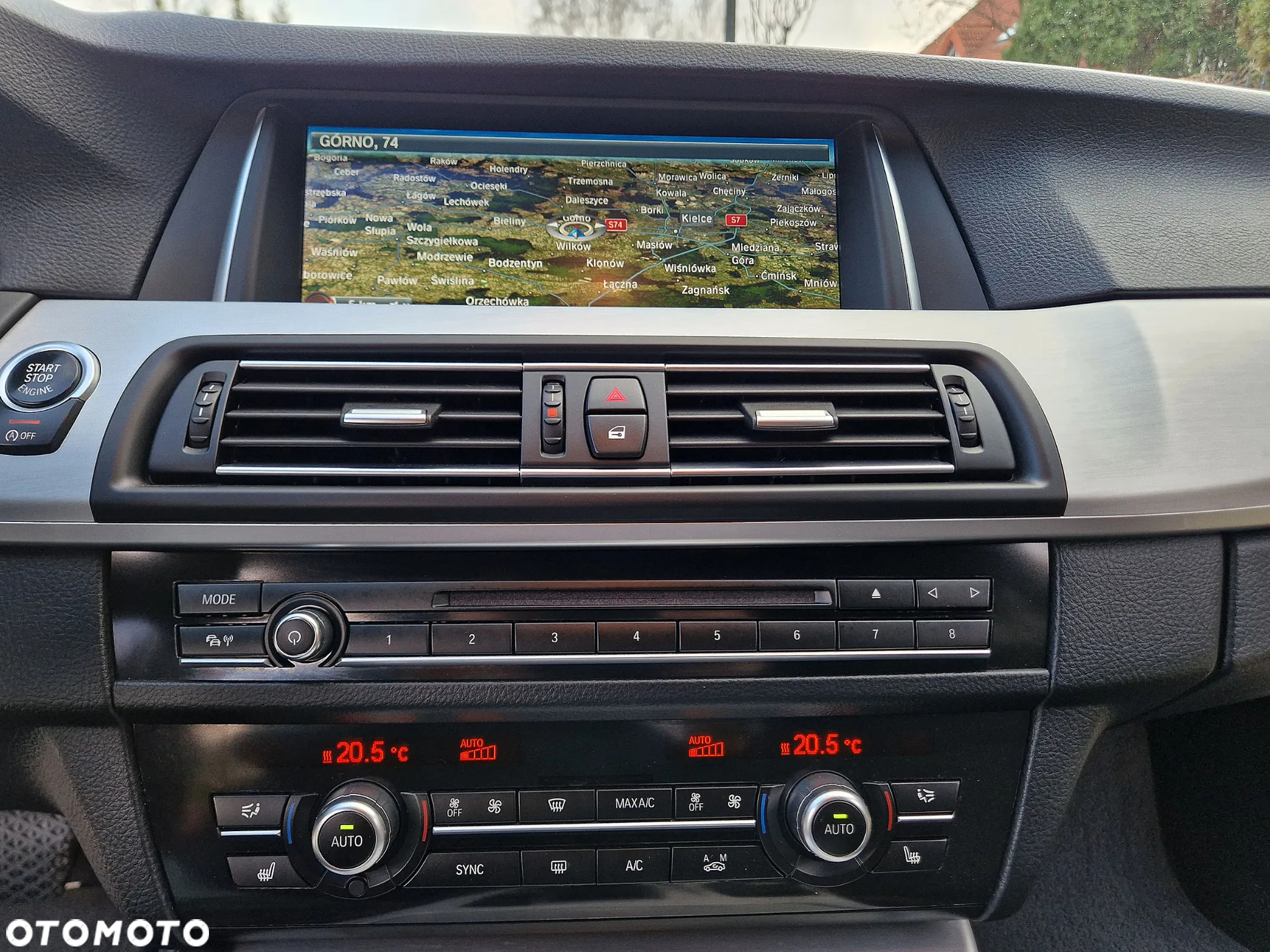 BMW Seria 5 525d xDrive - 34