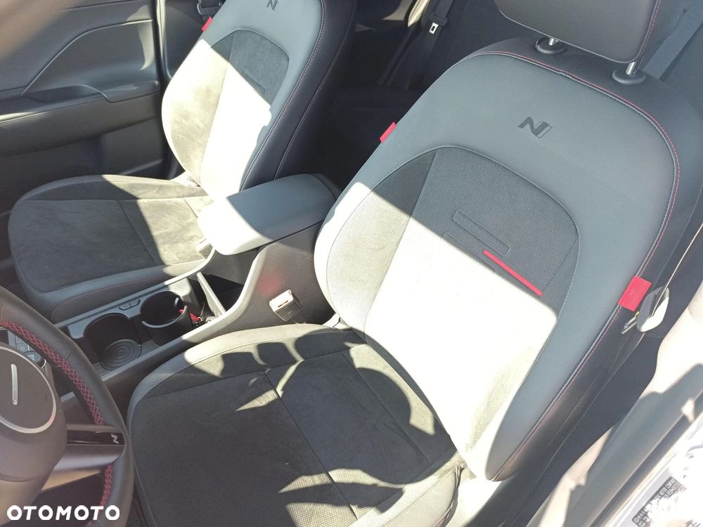Hyundai Kona 1.6 GDI Hybrid N-Line DCT - 11