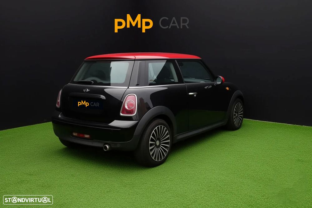 MINI 3 Portas One D - 2