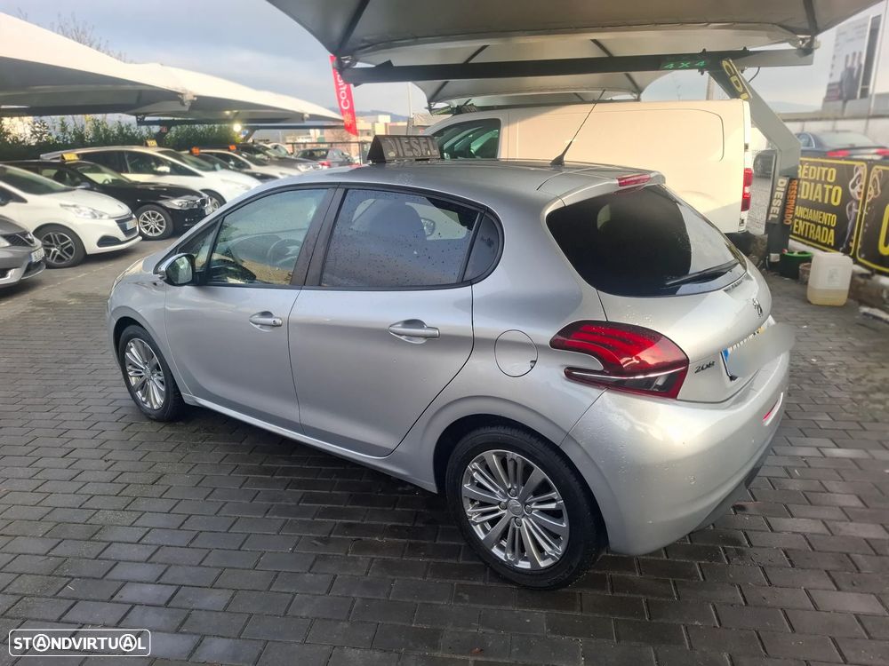 Peugeot 208 1.6 BlueHDi Style - 19