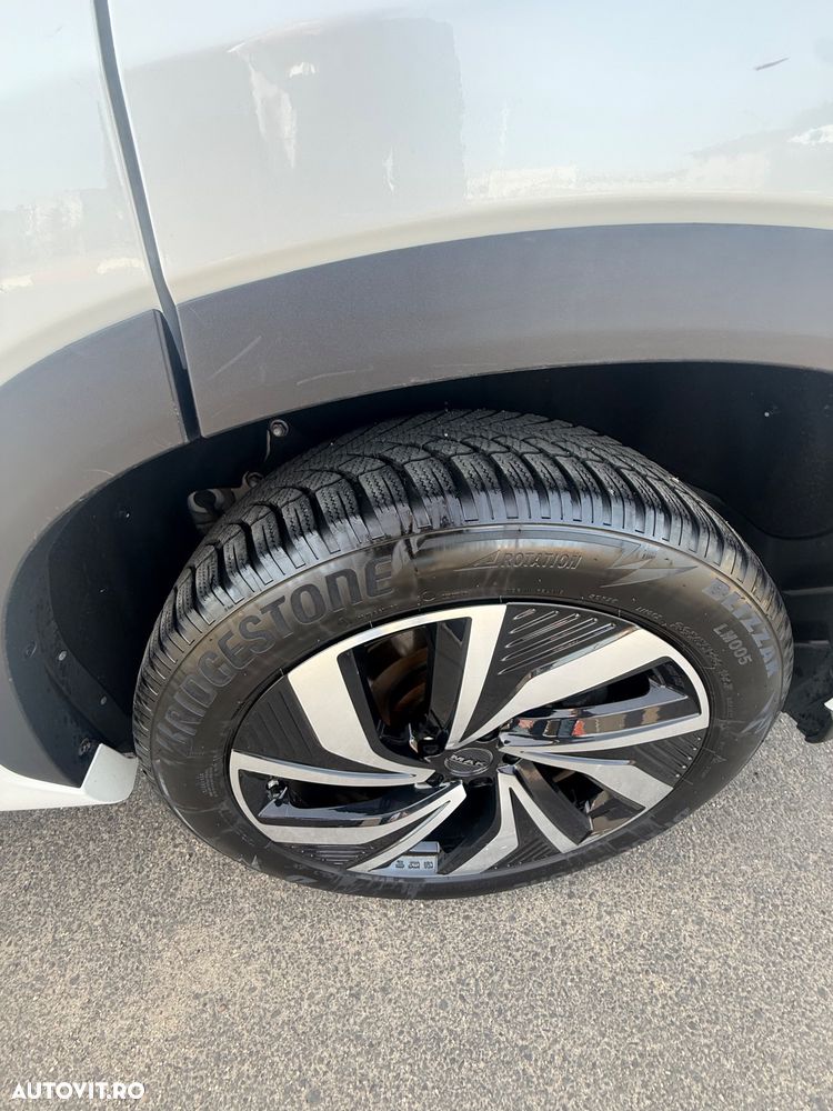 Toyota Highlander 2.5 Hybrid Luxury - 11