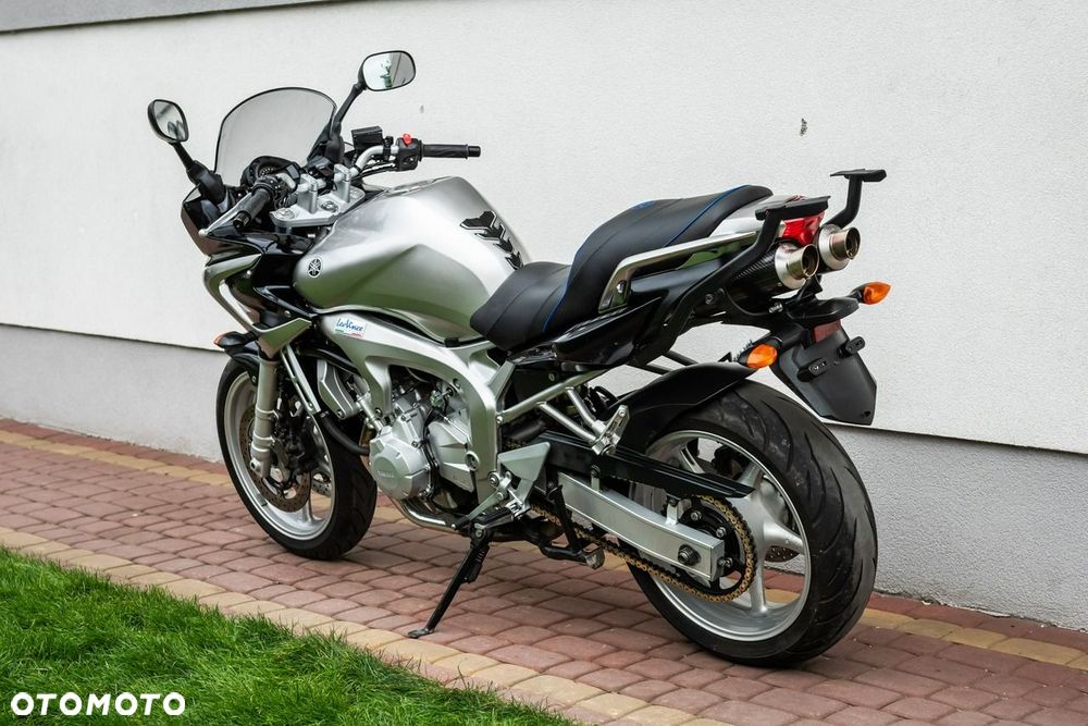 Yamaha FZ - 5