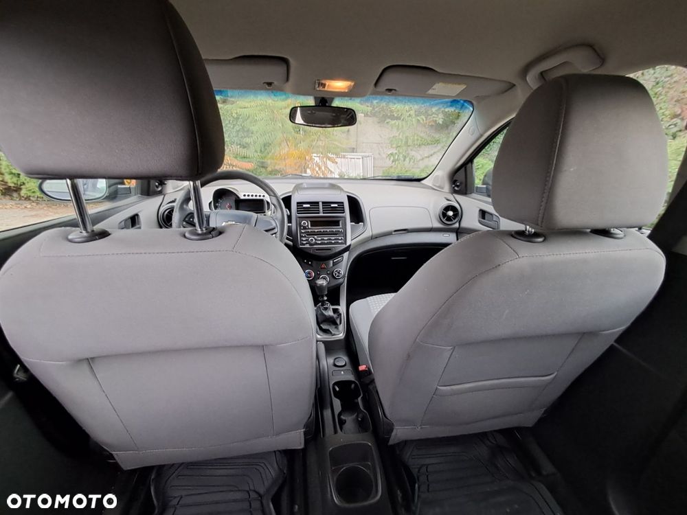 Chevrolet Aveo 1.2 LS - 2