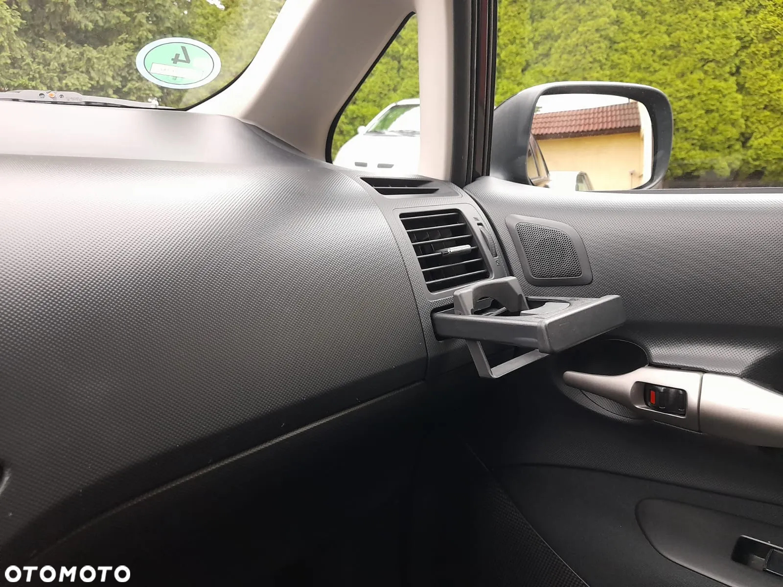 Toyota Auris 1.6 VVT-i Premium - 11