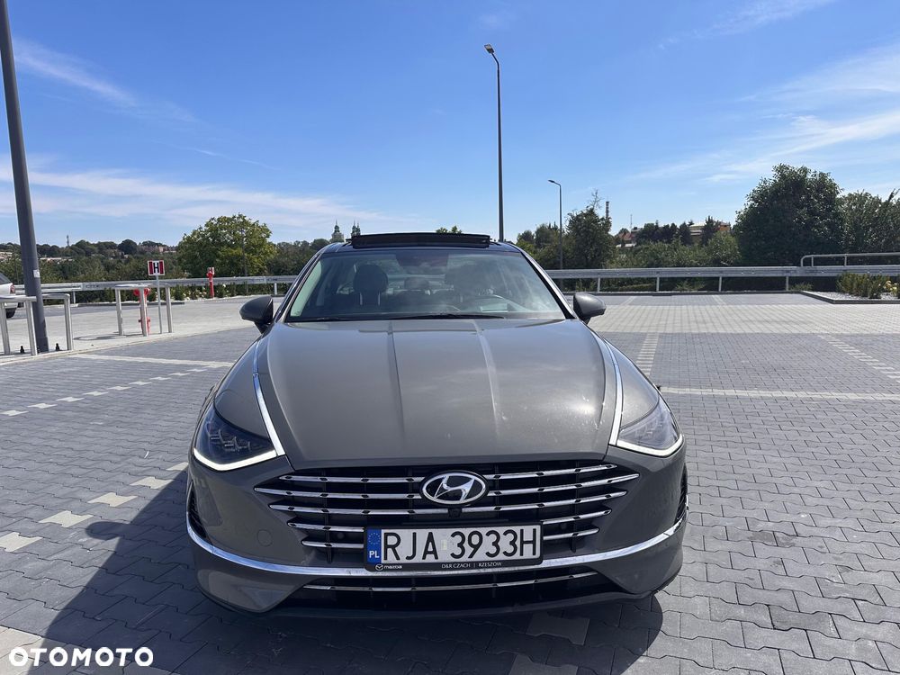 Hyundai Sonata - 12