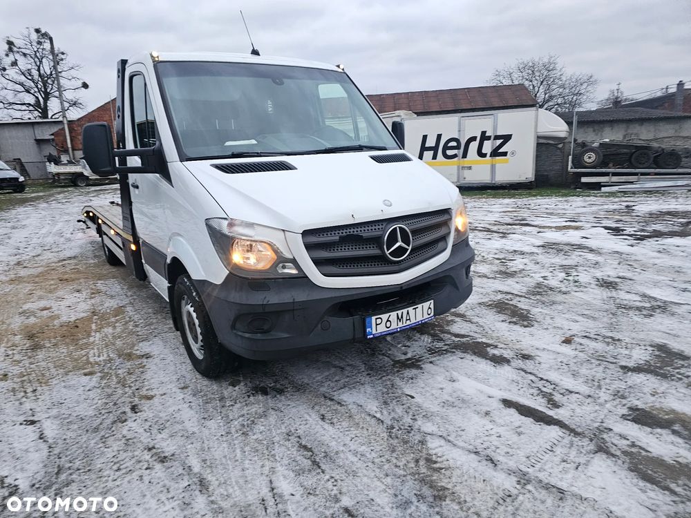 Mercedes-Benz Sprinter - 4