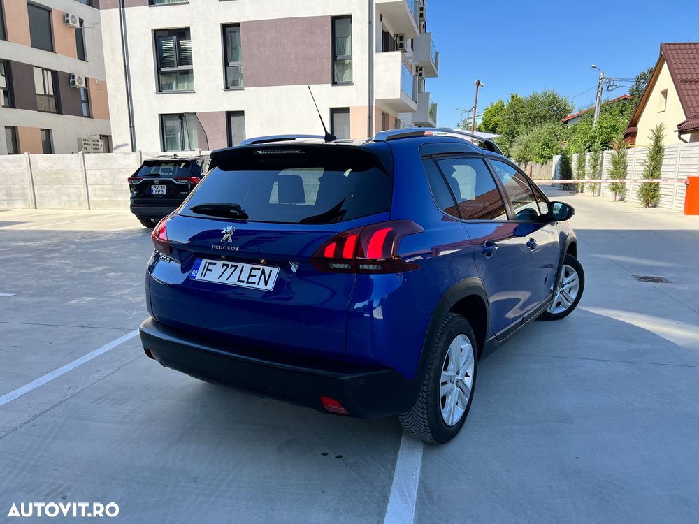 Peugeot 2008 PureTech 110 GPF Stop&Start EAT6 Signature - 8