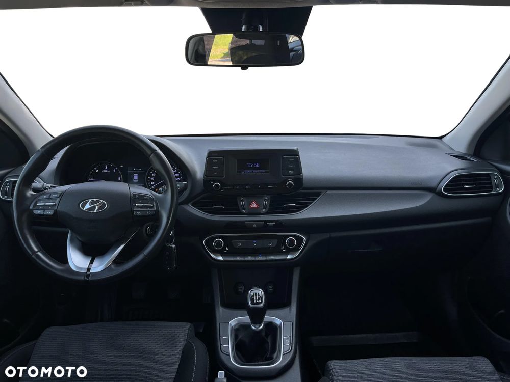Hyundai i30 1.6 D Classic + - 19