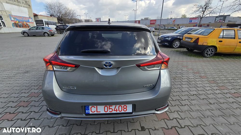 Toyota Auris - 2