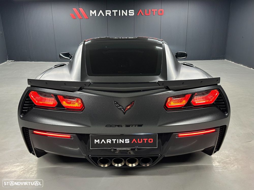 Chevrolet Corvette - 16