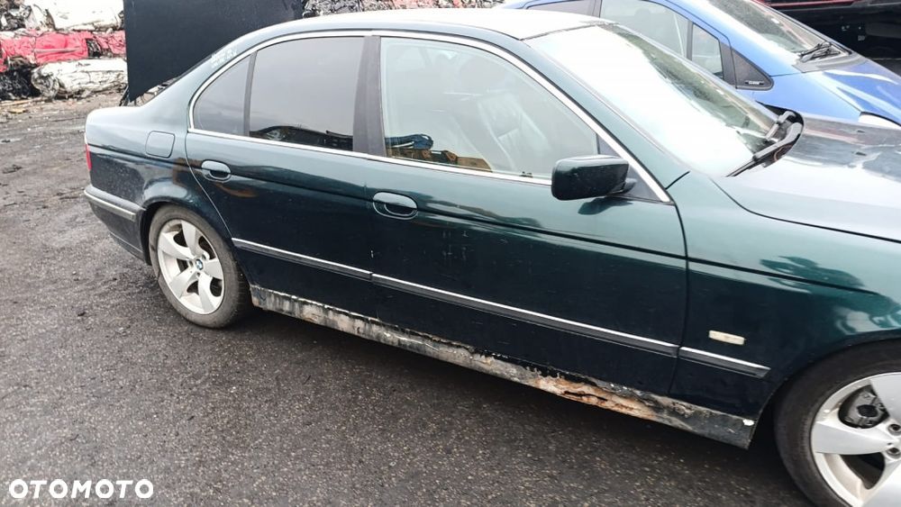 36147 BMW E39 model od 95-00 silnik 2.5 M52B25 170 km lakier 324/6 - 3