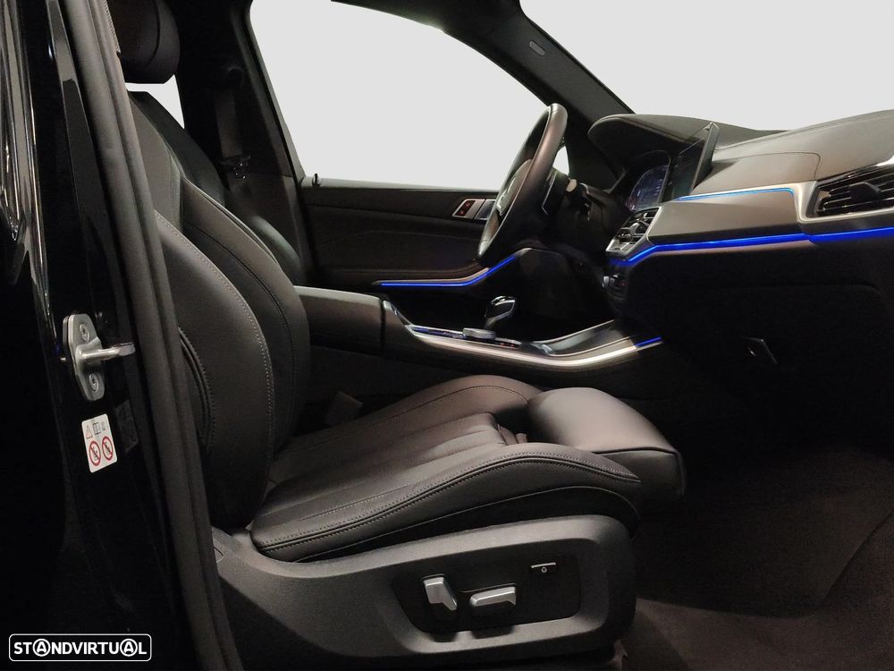 BMW X5 30 d xDrive Pack M - 33