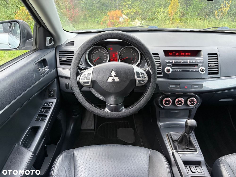 Mitsubishi Lancer 1.8 Instyle NAVI - 15