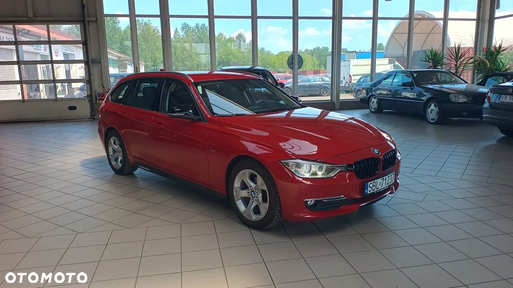BMW Seria 3 318d Luxury Line - 11