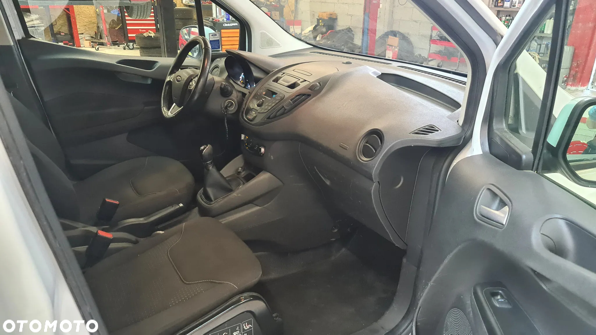 Ford TRANSIT COURIER - 6