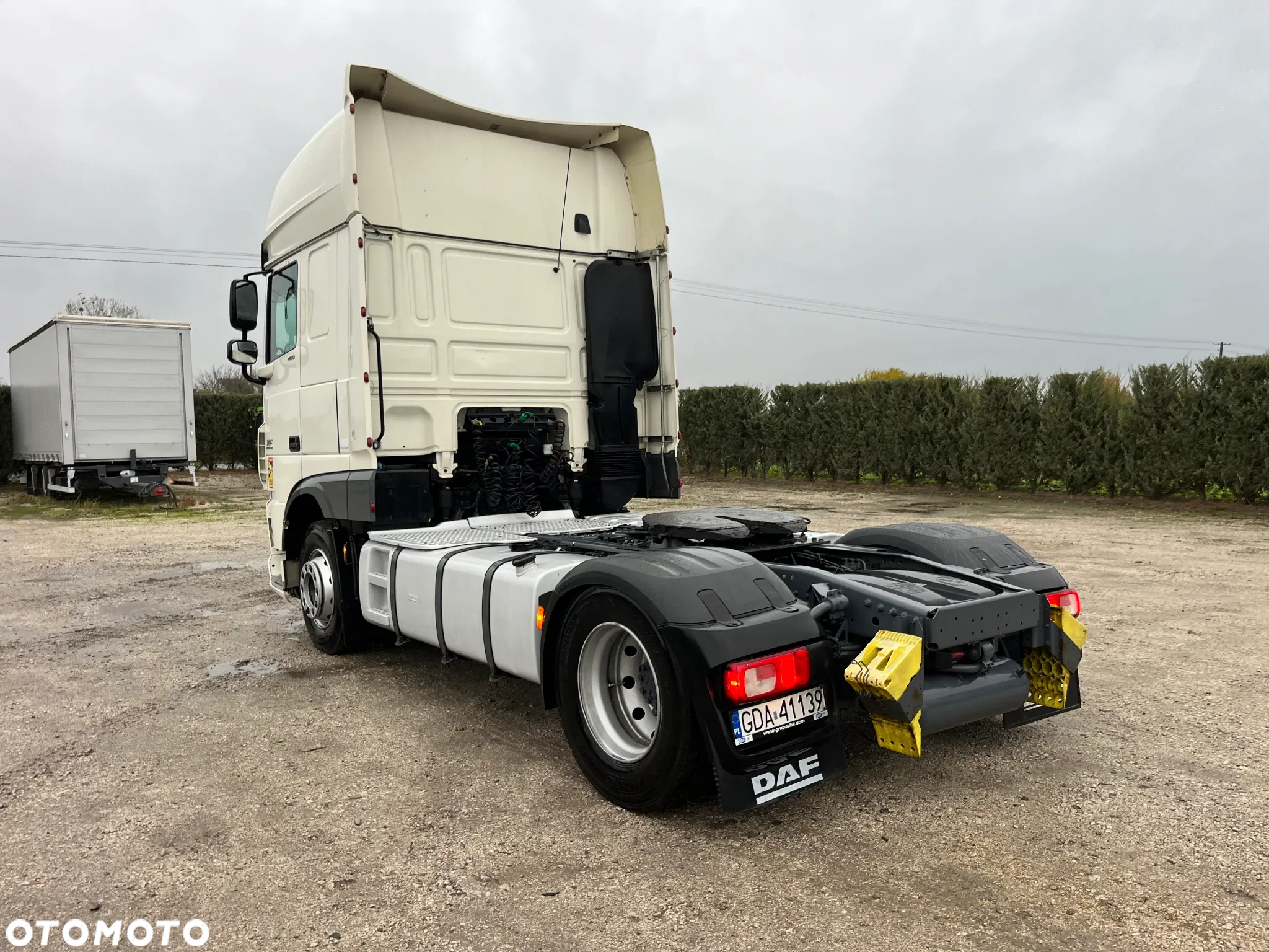 DAF - 9