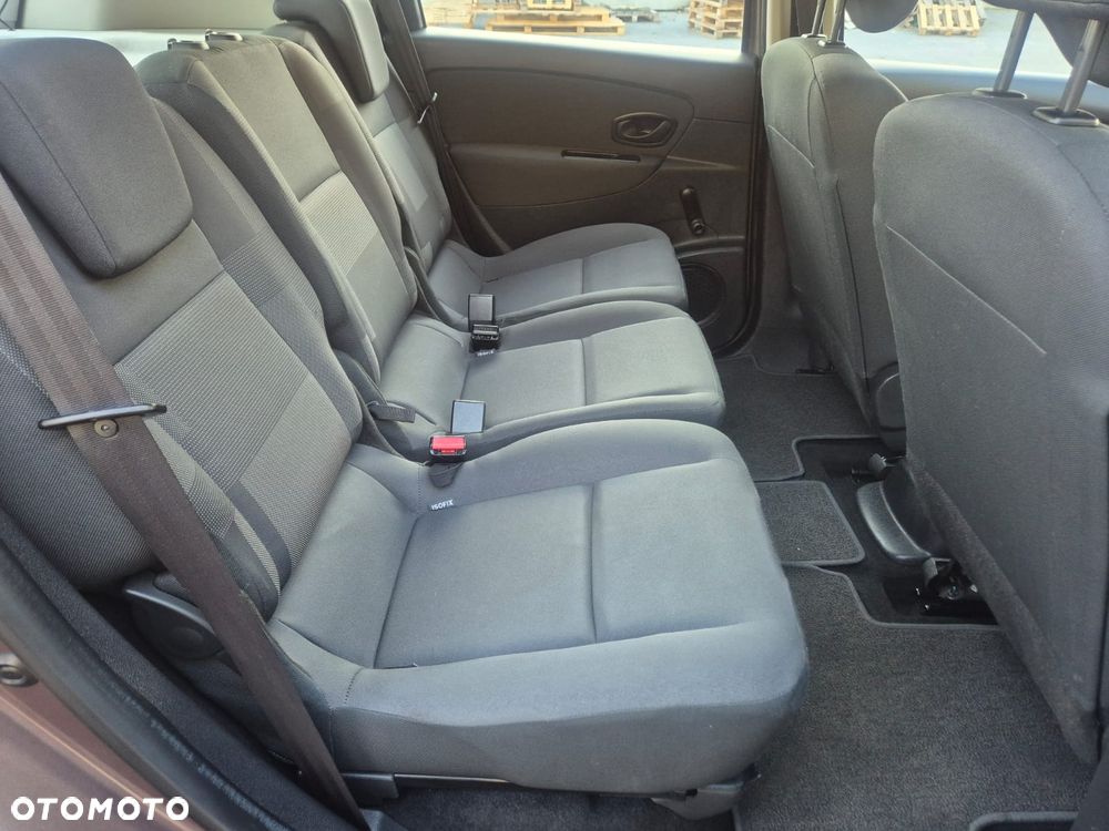 Renault Scenic - 26
