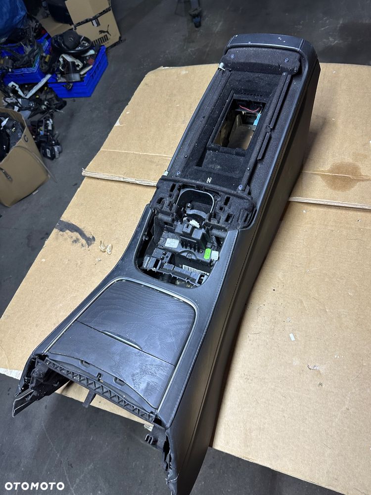 MERCEDES S 222 AMG 63 s lift s coupé c 217 cup Hölder ładowarka indukcyjna podłokietnik gniazdo USB touch pad idrive mmi panel wydechu aktywnego - 18