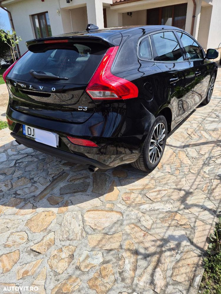 Volvo V40 D3 Aut. Momentum - 4