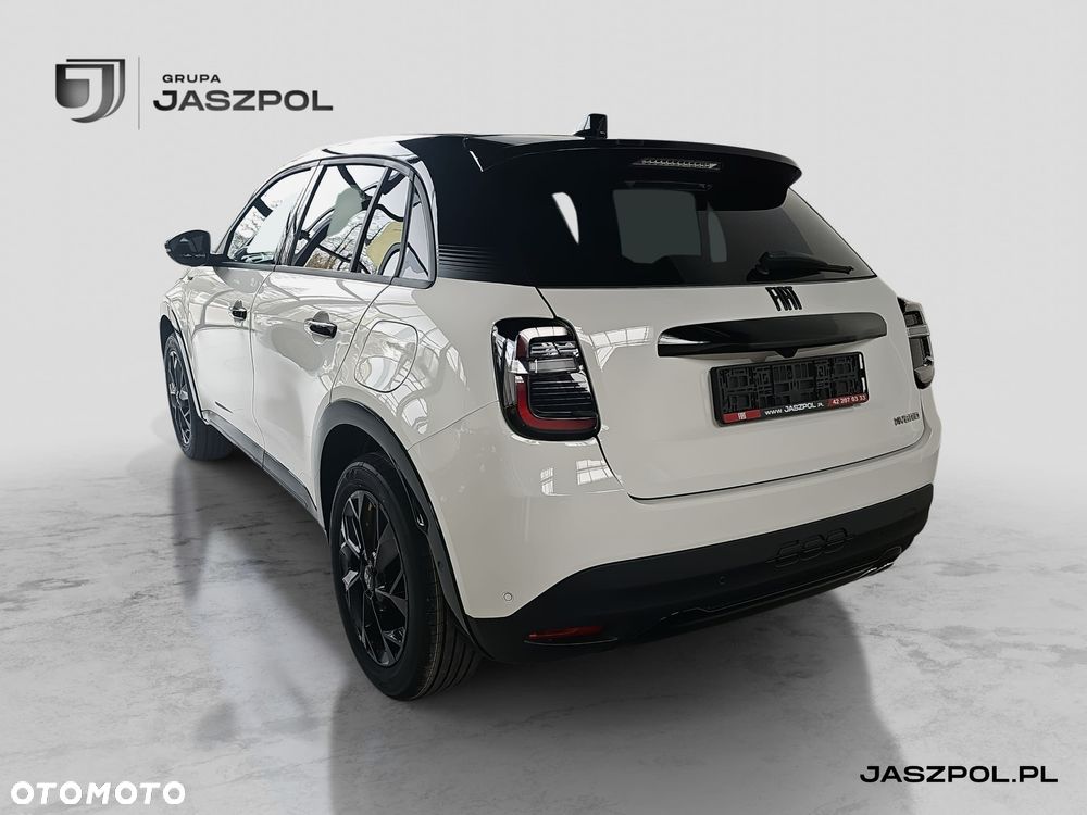 Fiat 600 1.2 Turbo Sport eDCT - 6