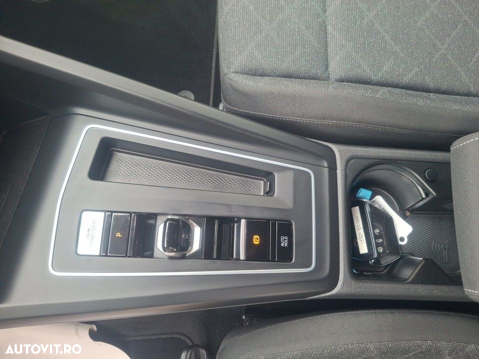 Volkswagen Golf - 19