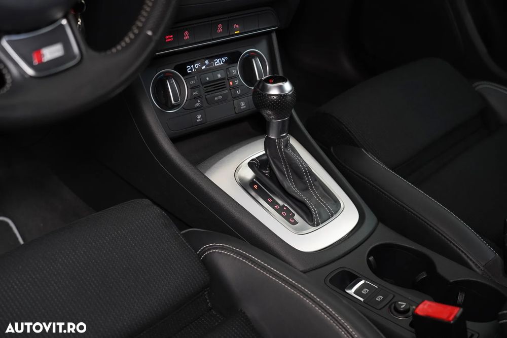 Audi Q3 2.0 TDI Quattro S tronic design - 11