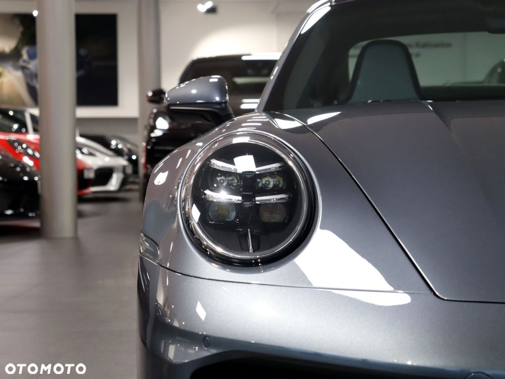 Porsche 911 Carrera S - 9