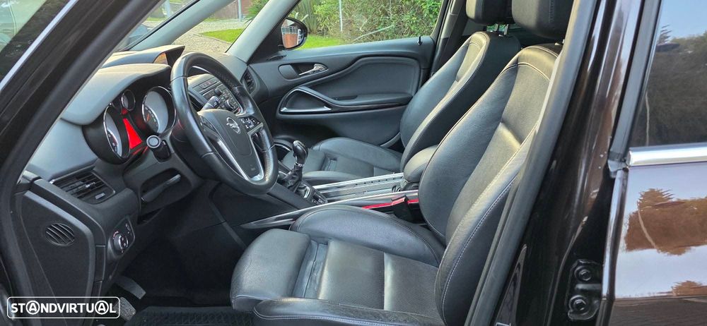 Opel Zafira 2.0 CDTI Cosmo S/S — fotografia 10