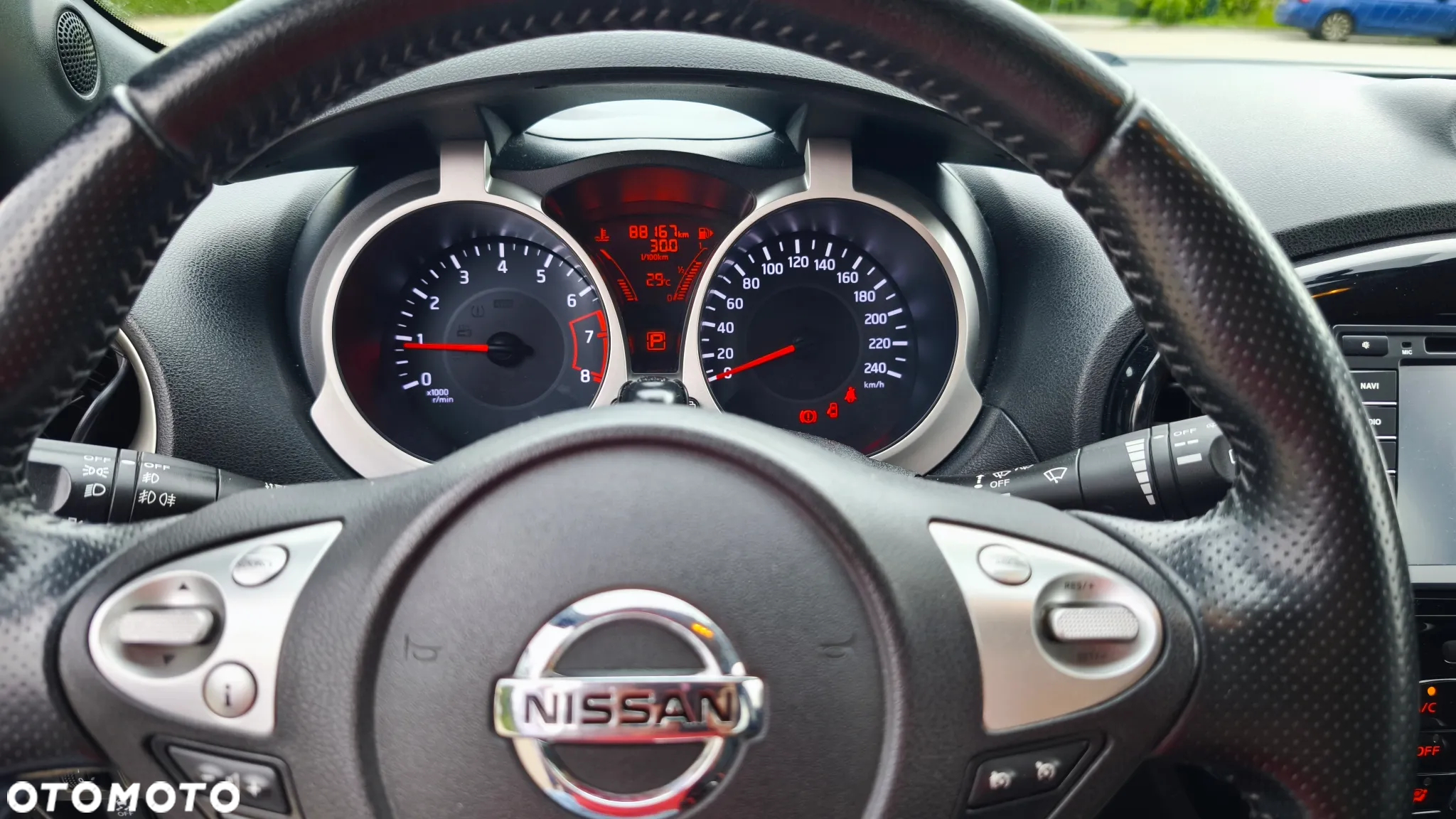 Nissan Juke - 12