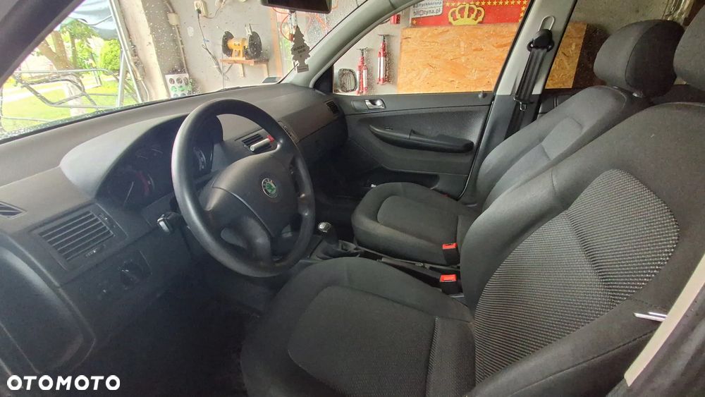 Skoda Fabia 1.2 HTP Classic - 30