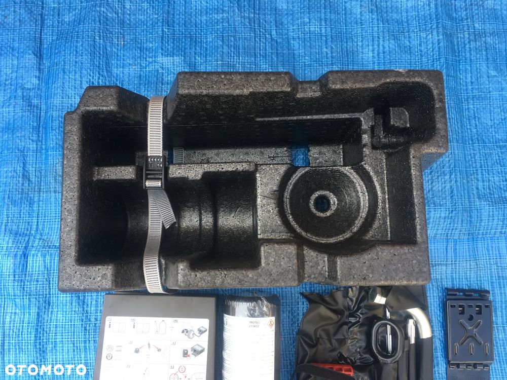 Audi Q7 4M Kompresor Koła Zestaw Naprawczy Klucz Do Kół Hak Ucho Komplet 2018r - 2