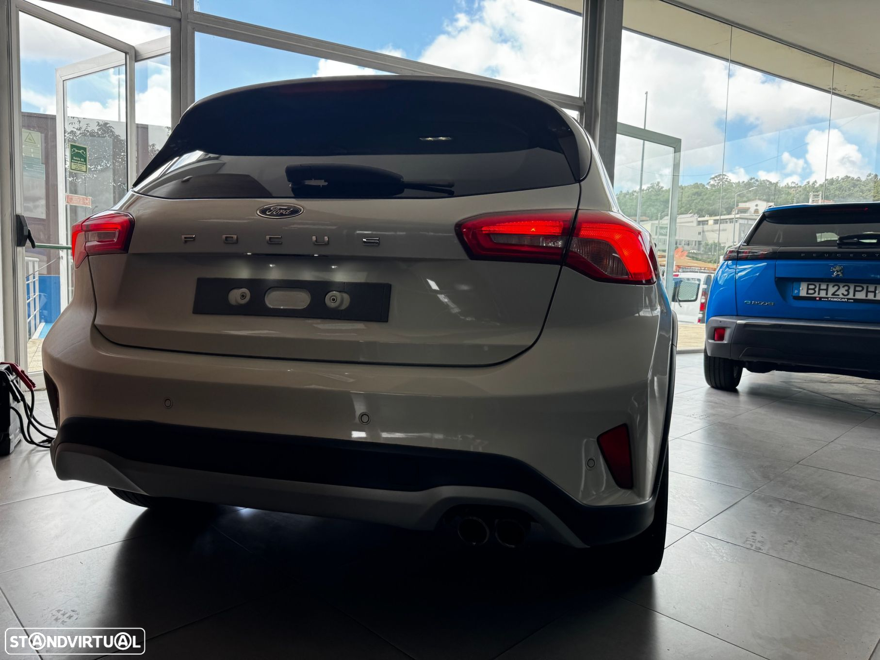 Ford Focus 1.0 EcoBoost Active X - 6