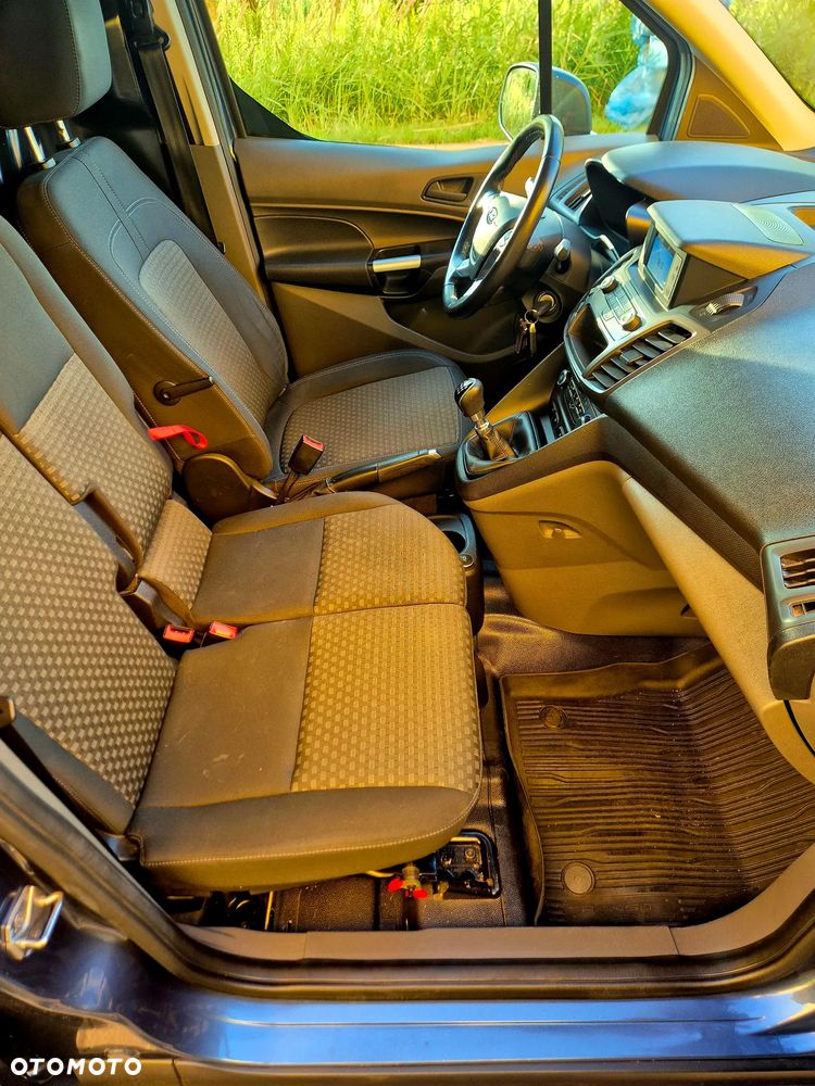 Ford Connect - 12