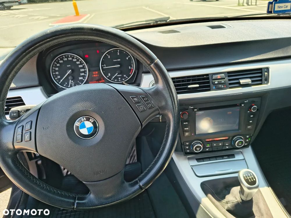 BMW Seria 3 316d M Sport - 14