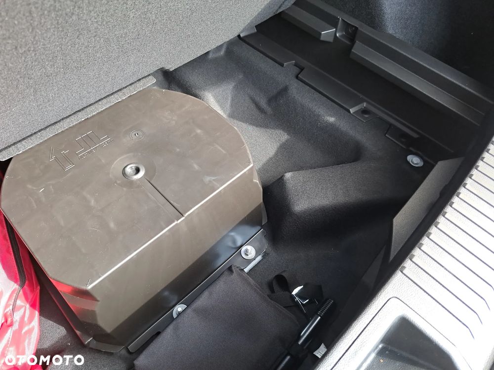 Renault Austral 1.2 E-Tech Full Hybrid 200 Iconic MMT - 26