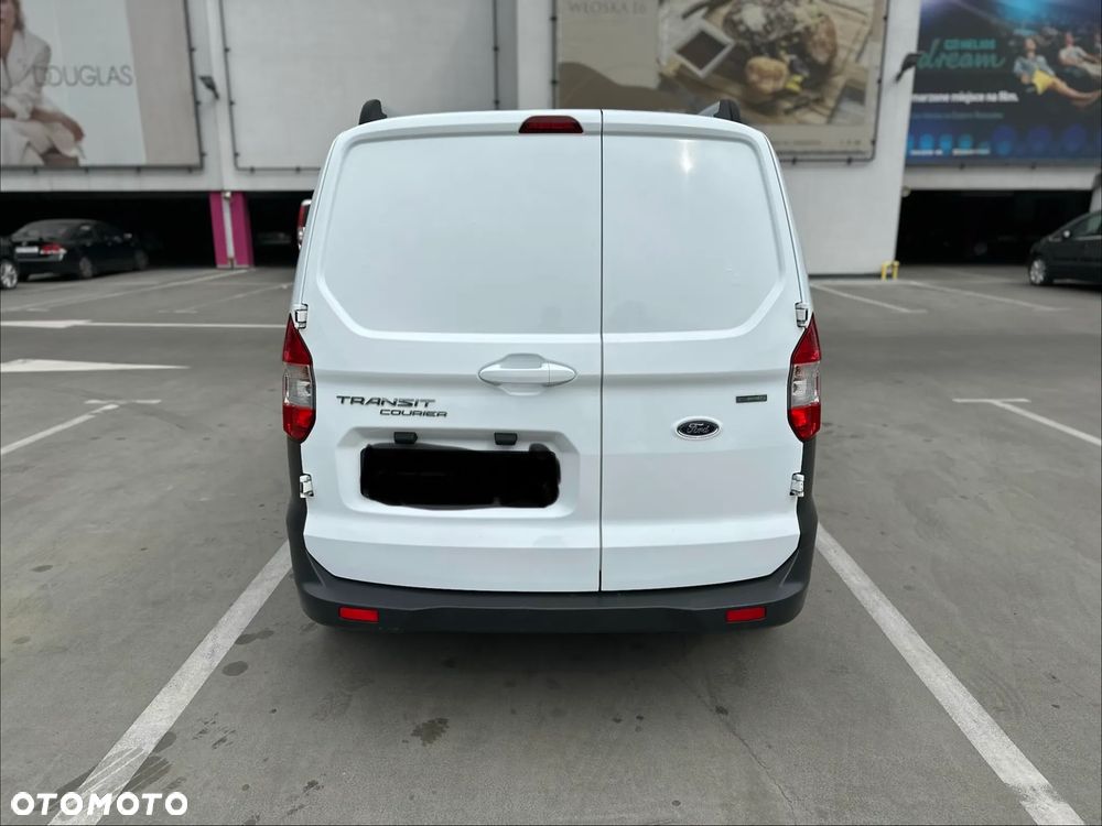 Ford Transit Courier - 3