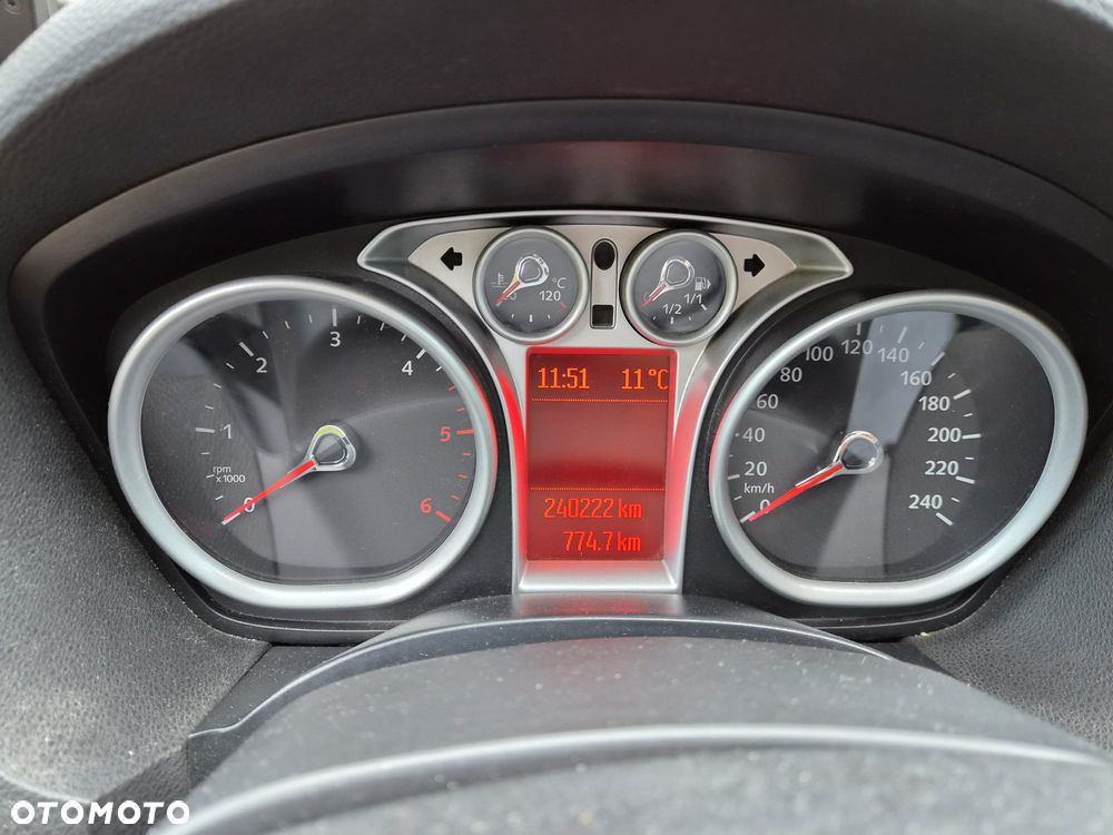 Ford Kuga - 14